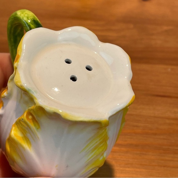 VTG Lefton Yellow Cabbage Rose Salt and Pepper Shakers Handles Cottagecore Green - Picture 8 of 16